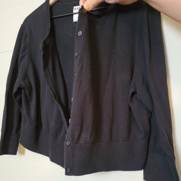 Old Navy | Black Cropped Cardigan PLUS - Picture 4 of 7